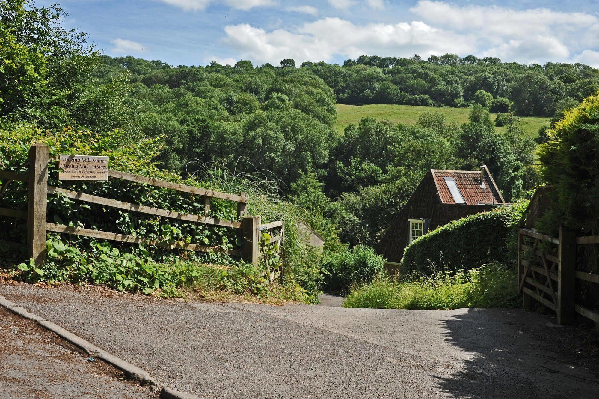 Tucking Mill View- Self Catering Lägenhet Bath Exteriör bild