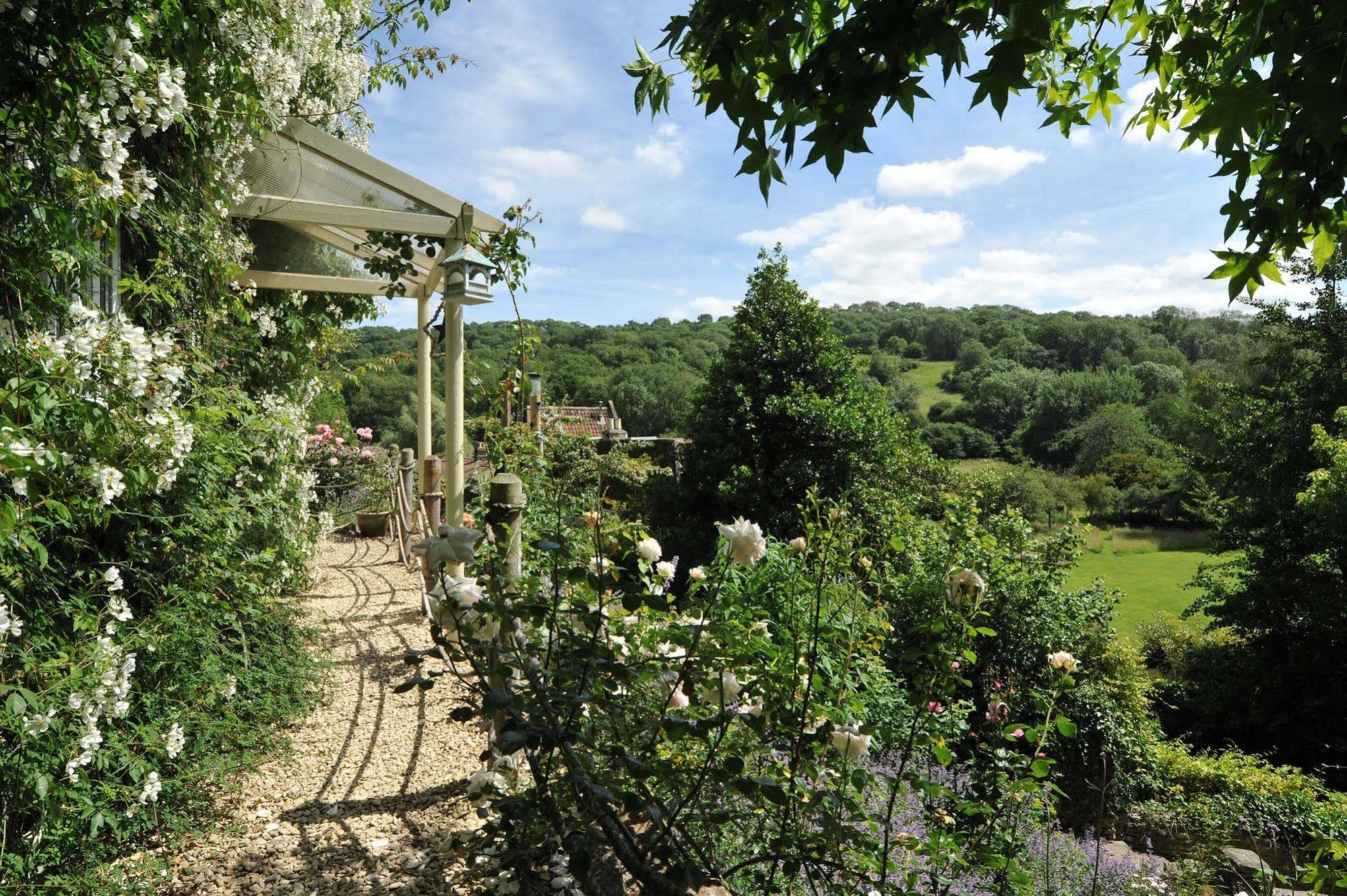 Tucking Mill View- Self Catering Lägenhet Bath Exteriör bild
