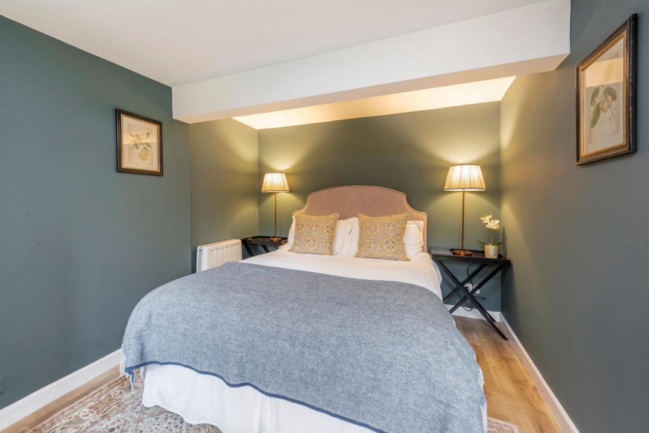 Tucking Mill View- Self Catering Lägenhet Bath Exteriör bild
