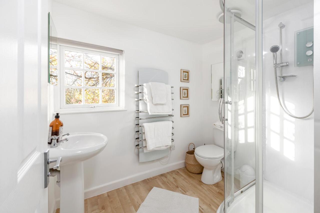 Tucking Mill View- Self Catering Lägenhet Bath Exteriör bild